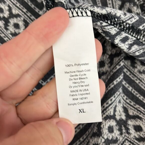 LuLaRoe Kimono Vest Black White Patterned Size XL - Picture 5 of 6